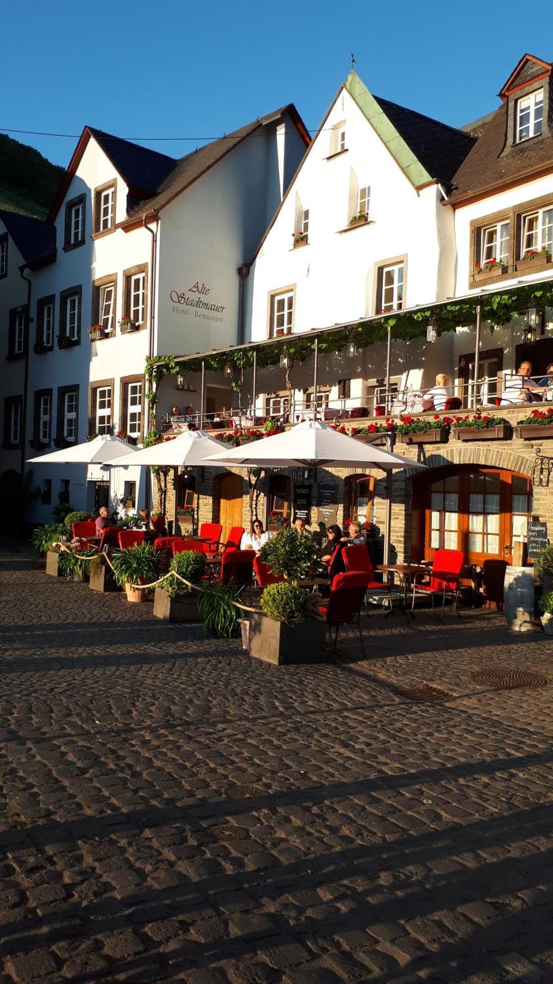 Hotel Restaurant Alte Stadtmauer Байльштайн Экстерьер фото