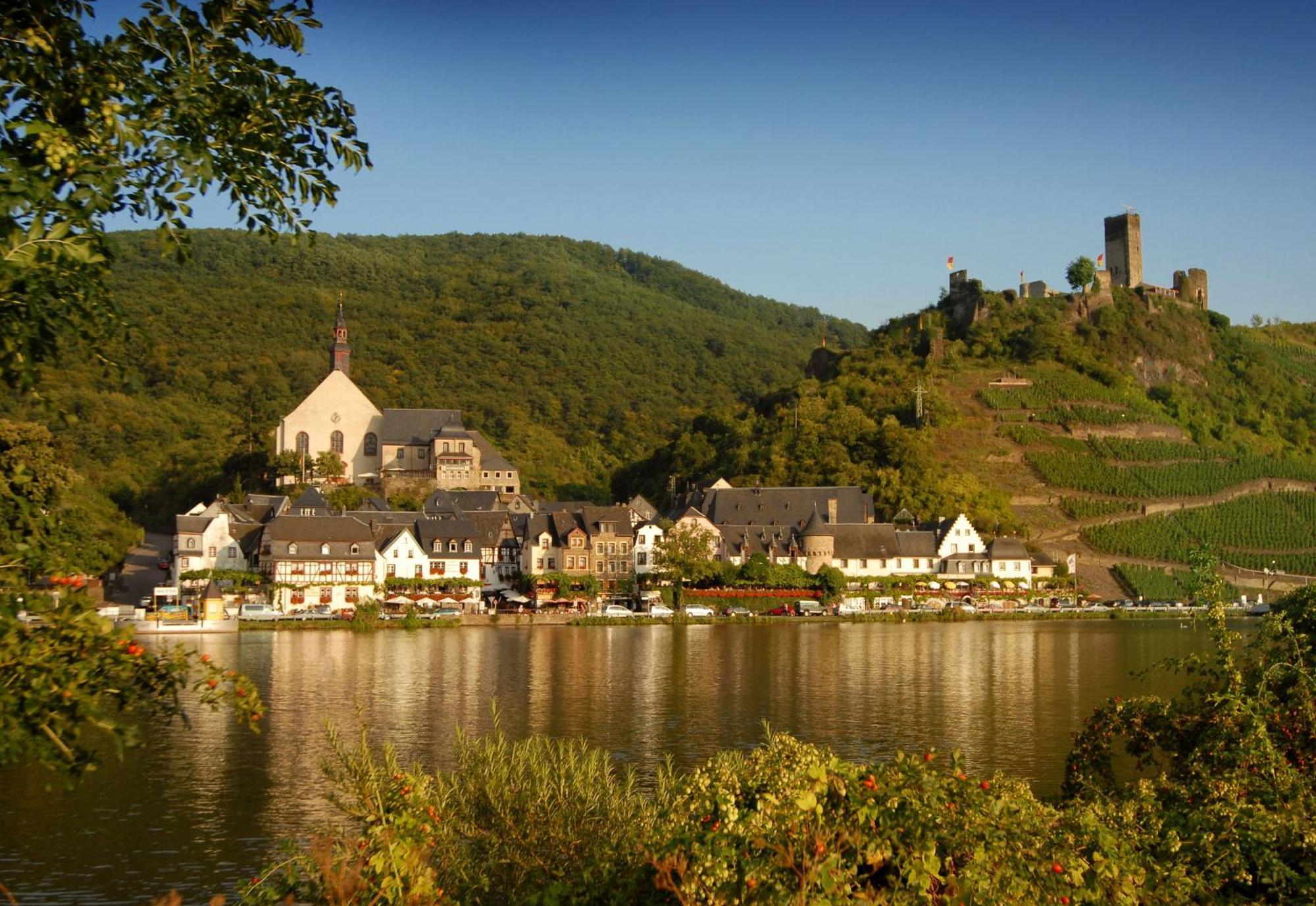 Hotel Restaurant Alte Stadtmauer Байльштайн Экстерьер фото